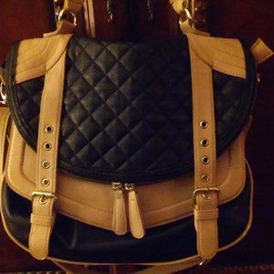 Steve Madden hand/ shoulder bag